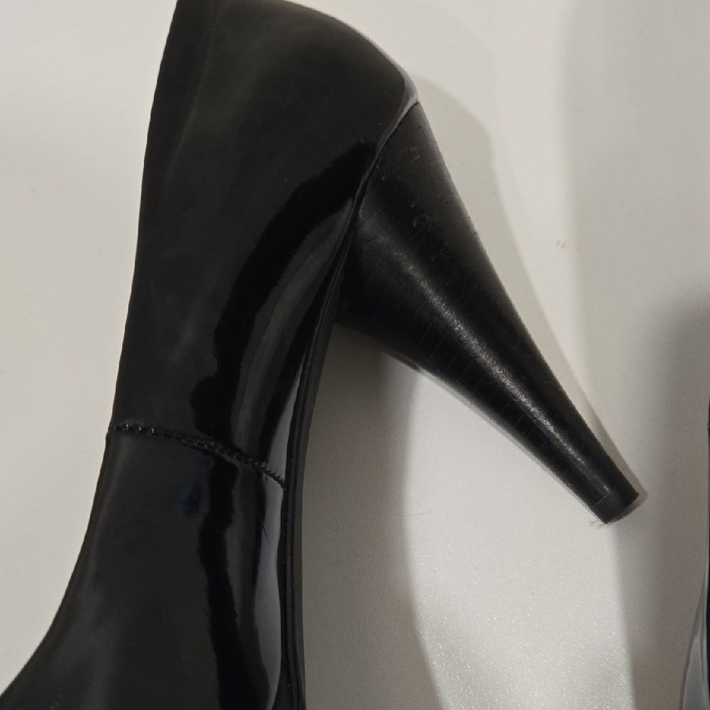 Style & Co. Glossy Black Peep Toe Heels - Picture 11 of 11